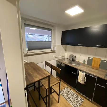 Quiet 2 Bedroom - Ruhige 2 Appartement