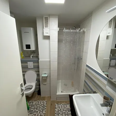 Quiet 2 Bedroom - Ruhige 2