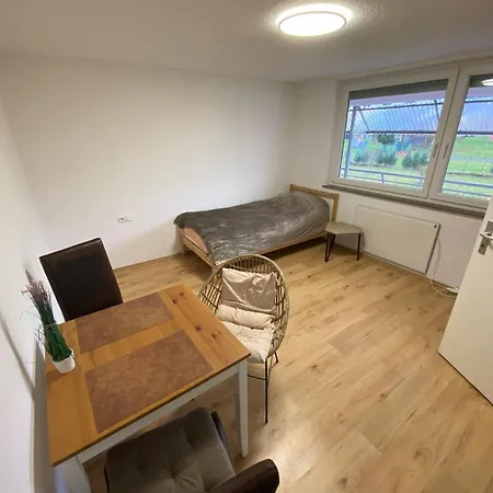 Appartement Quiet 2 Bedroom - Ruhige 2 *